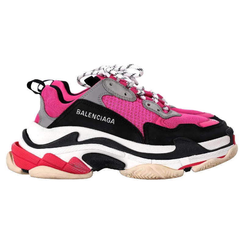 Chic & Cozy Collection Balenciaga Triple S Sneakers in Black Polyester