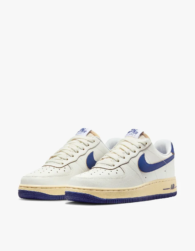 Modern Running-Style Shoes Womens Air Force 1 07 - Sail/Deep Royal Blue/Pale Vanilla