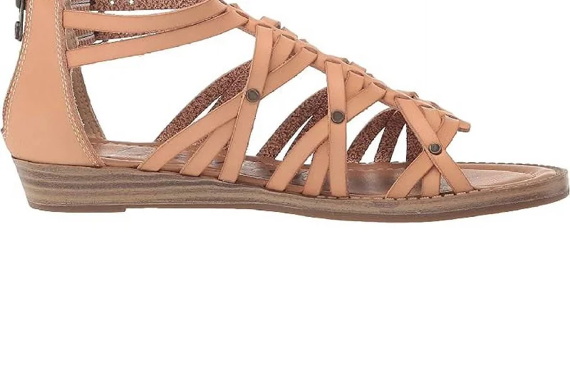 Modern Flat Shoes Offers Women's Bethey Sandal In Dune Dyecut